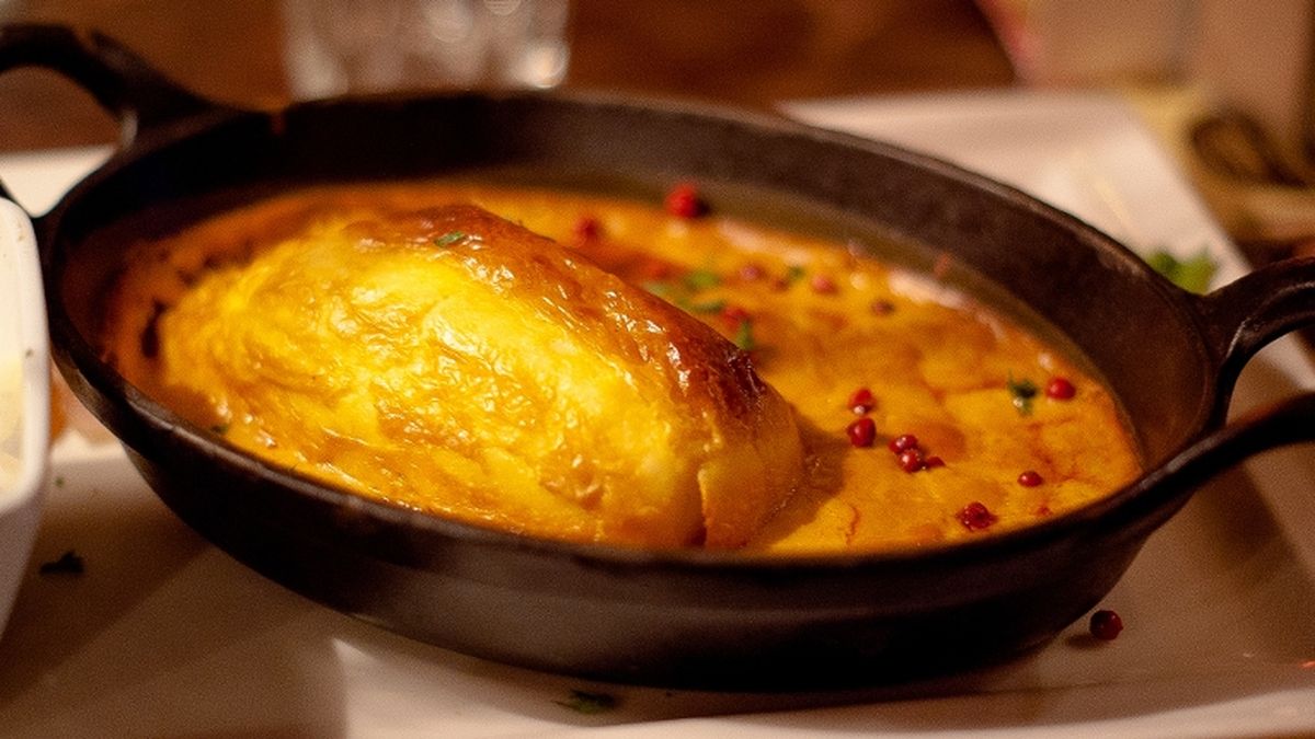 Quenelles with Nantua sauce