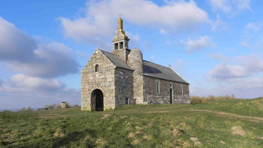 Chapelle Saint-Yves, Menez Bré