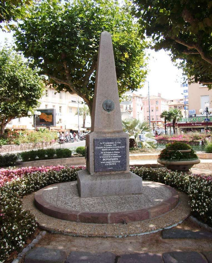 Obélisque Bonaparte, Saint-Raphaël