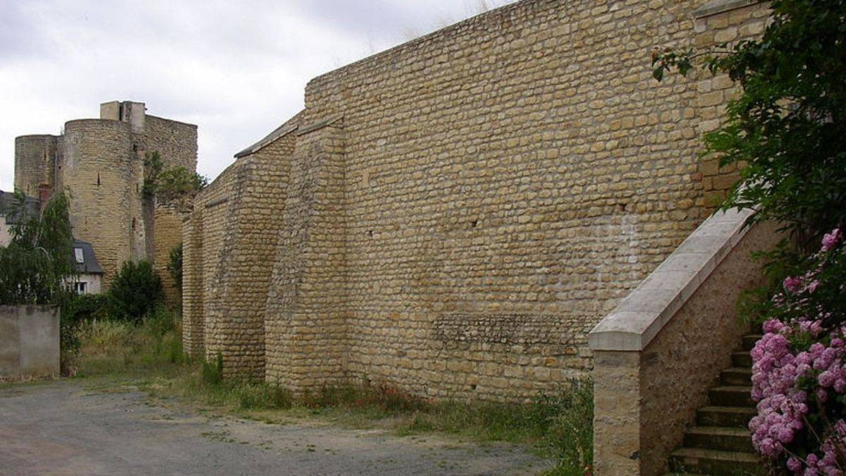 Tour du Prévost et rempart