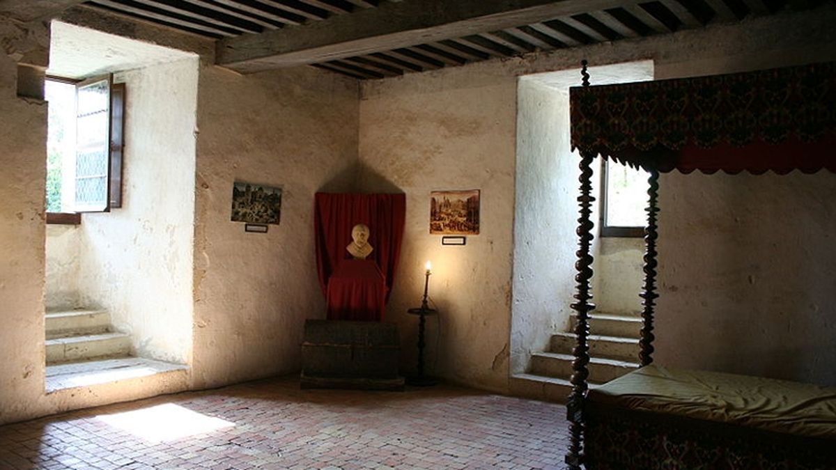 The bedroom in the tower