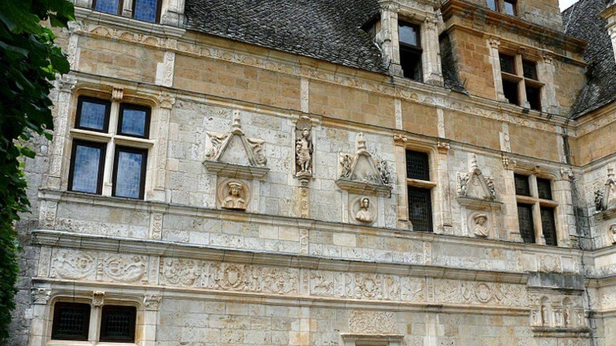 The Renaissance façade