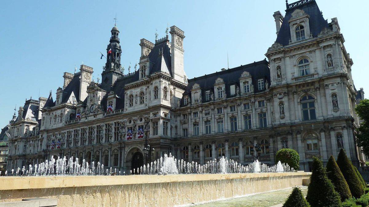 Paris city hall