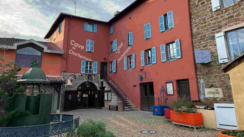 Clochemerle, Vaux-en-Beaujolais